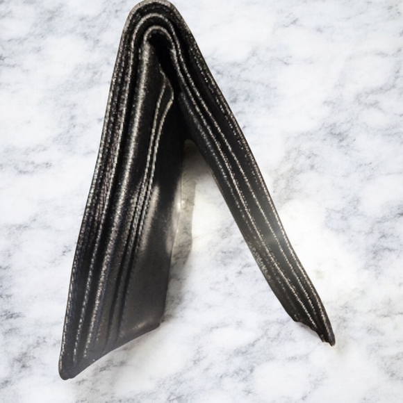 Dunhill NWOT Black Leather Bi-fold Wallet - Picture 6 of 7